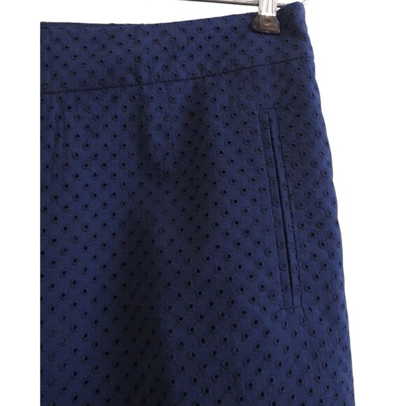 Isaac Mizrahi Crop Pants Sz 4 Navy Blue Swiss Dot - Picture 3 of 6
